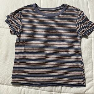 American Eagle xs t-shirt